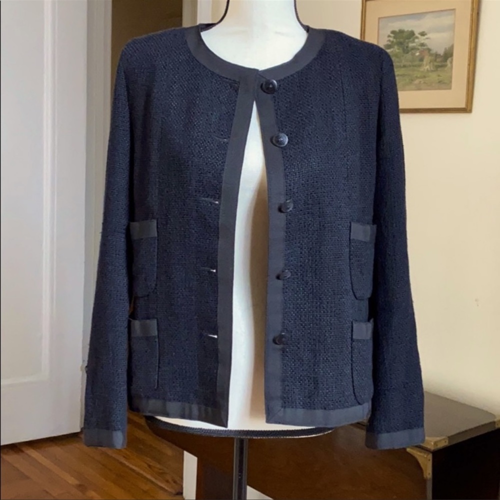 Authentic vintage chanel black jacket size 40